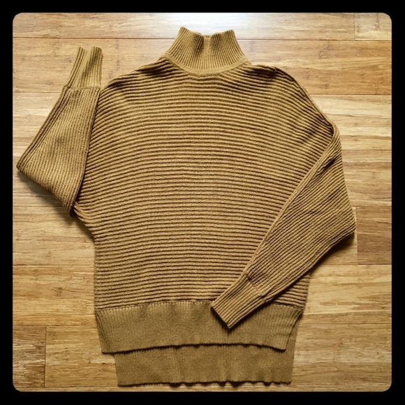 LOFT Sweaters - LOFT SWEATER